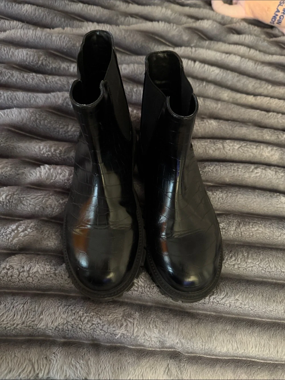 Zara Faux Croc print Chelsea Boots
